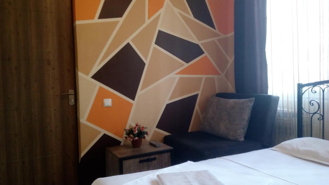 Hotel Isani Tbilisi Bagian luar foto